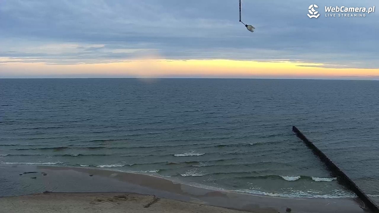TRZĘSACZ - widok na plażę - 04 maj 2026, 05:18