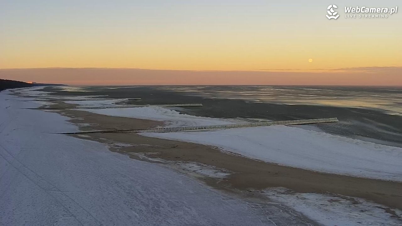 TRZĘSACZ - widok na plażę - 03 luty 2026, 07:59