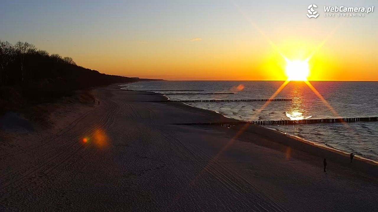 TRZĘSACZ - widok na plażę - 21 marzec 2026, 18:03