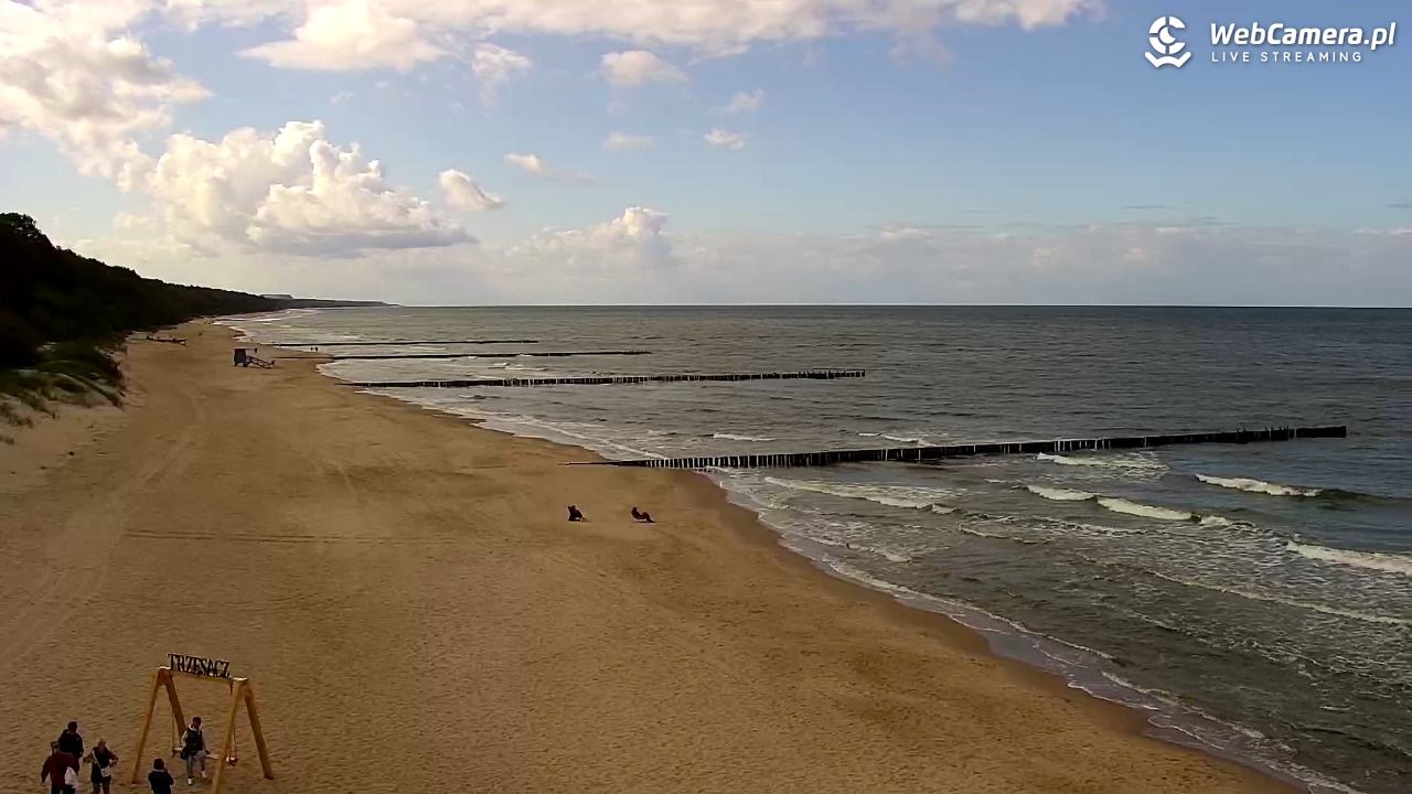 TRZĘSACZ - widok na plażę - 18 wresień 2026, 13:12