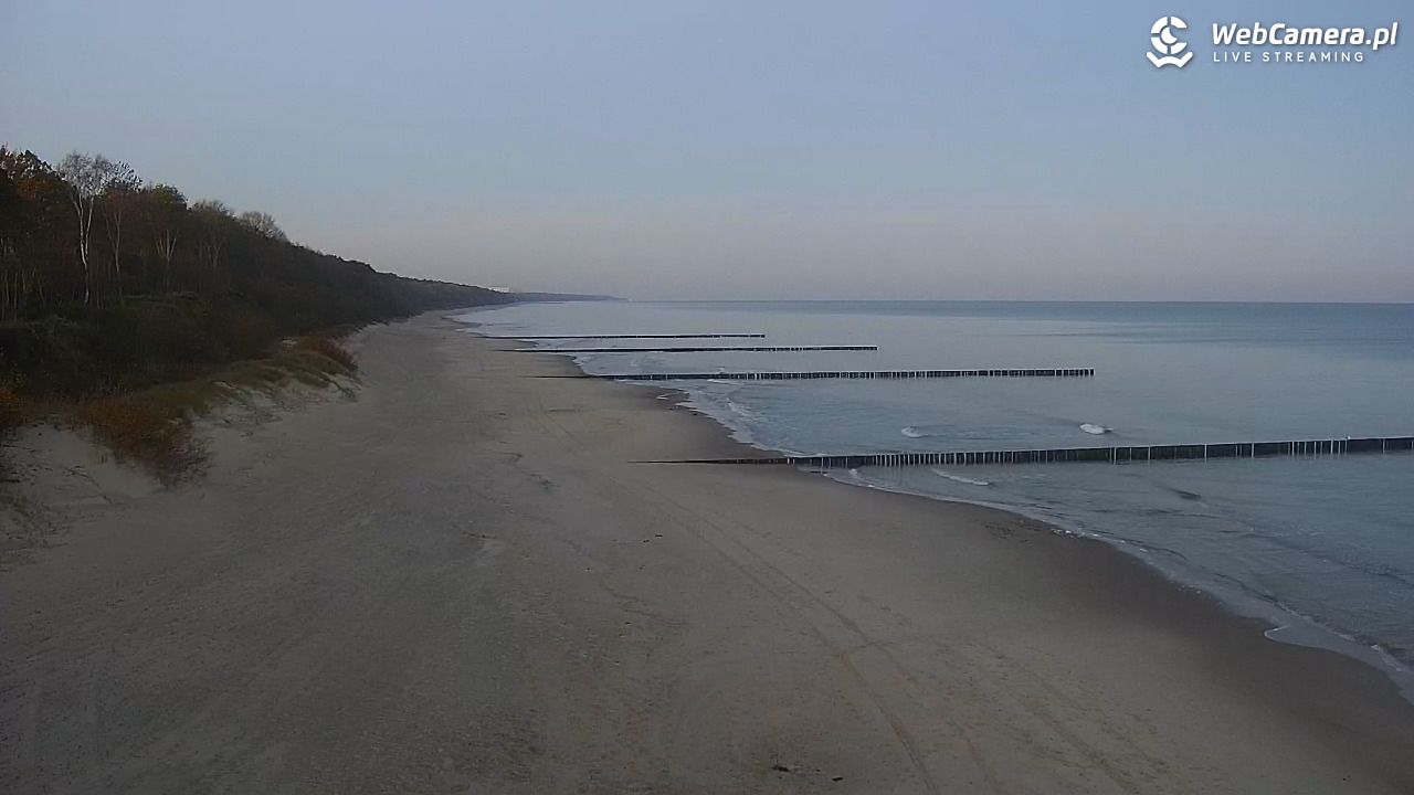 TRZĘSACZ - widok na plażę - 01 listopad 2025, 06:36