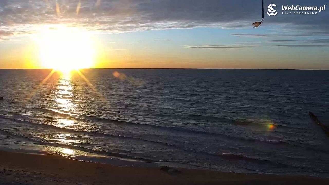 TRZĘSACZ - widok na plażę - 07 maj 2026, 20:26