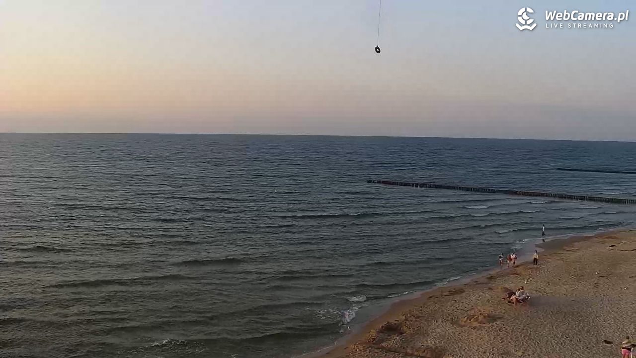 TRZĘSACZ - widok na plażę - 04 sierpień 2026, 20:11