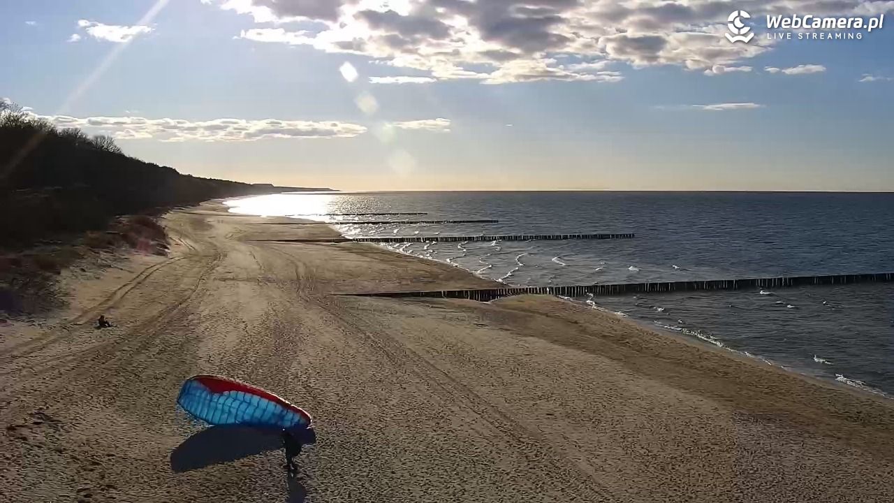 TRZĘSACZ - widok na plażę - 21 marzec 2026, 16:06