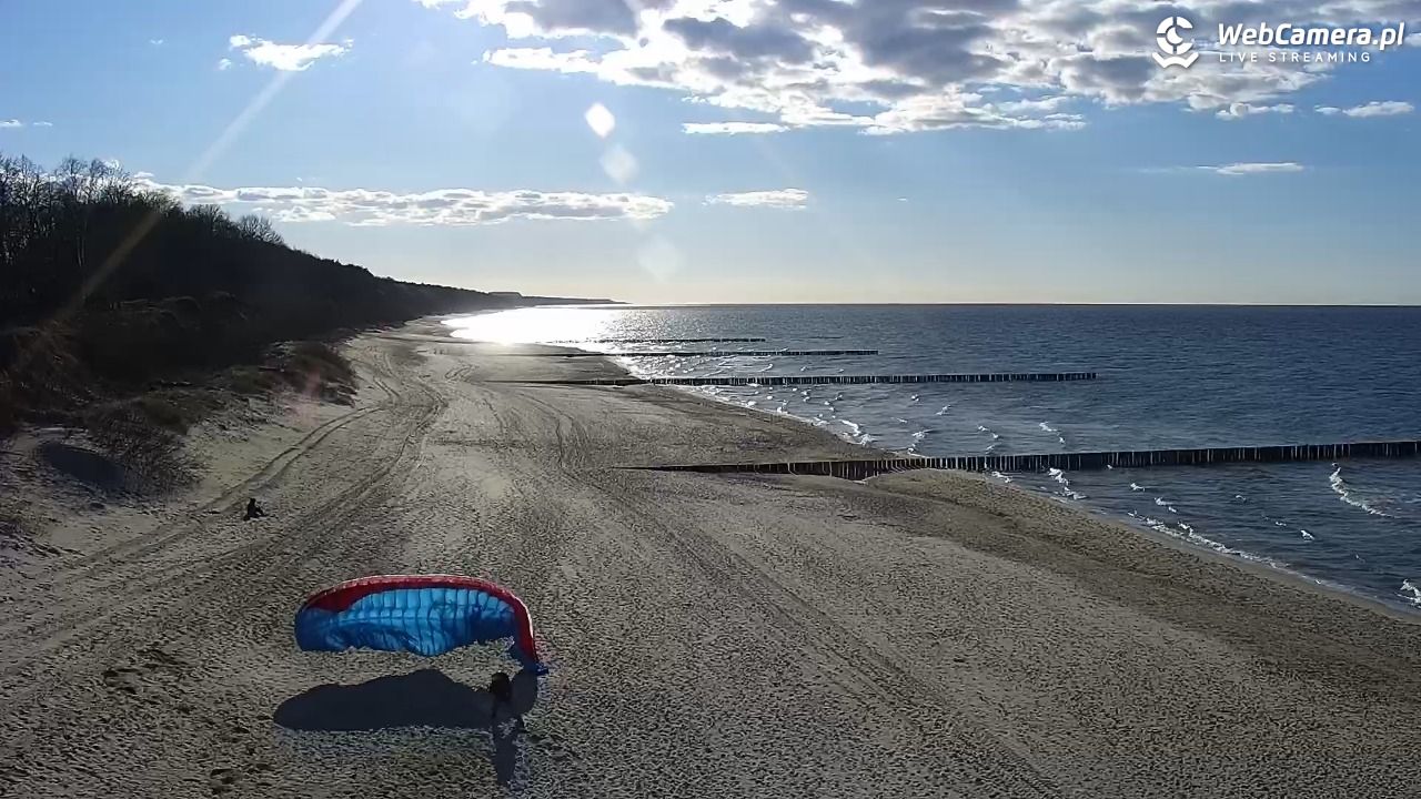 TRZĘSACZ - widok na plażę - 21 marzec 2026, 16:07