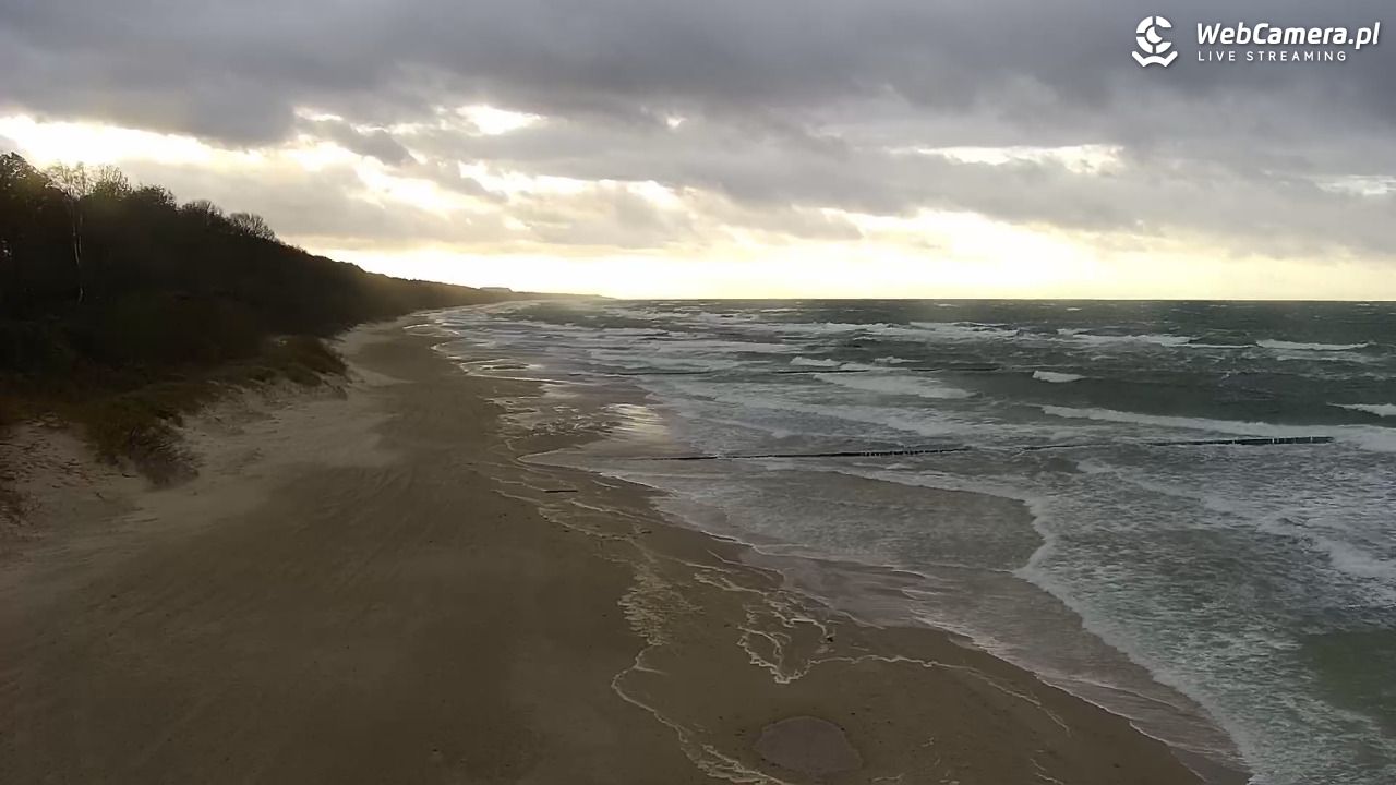TRZĘSACZ - widok na plażę - 30 październik 2025, 15:00