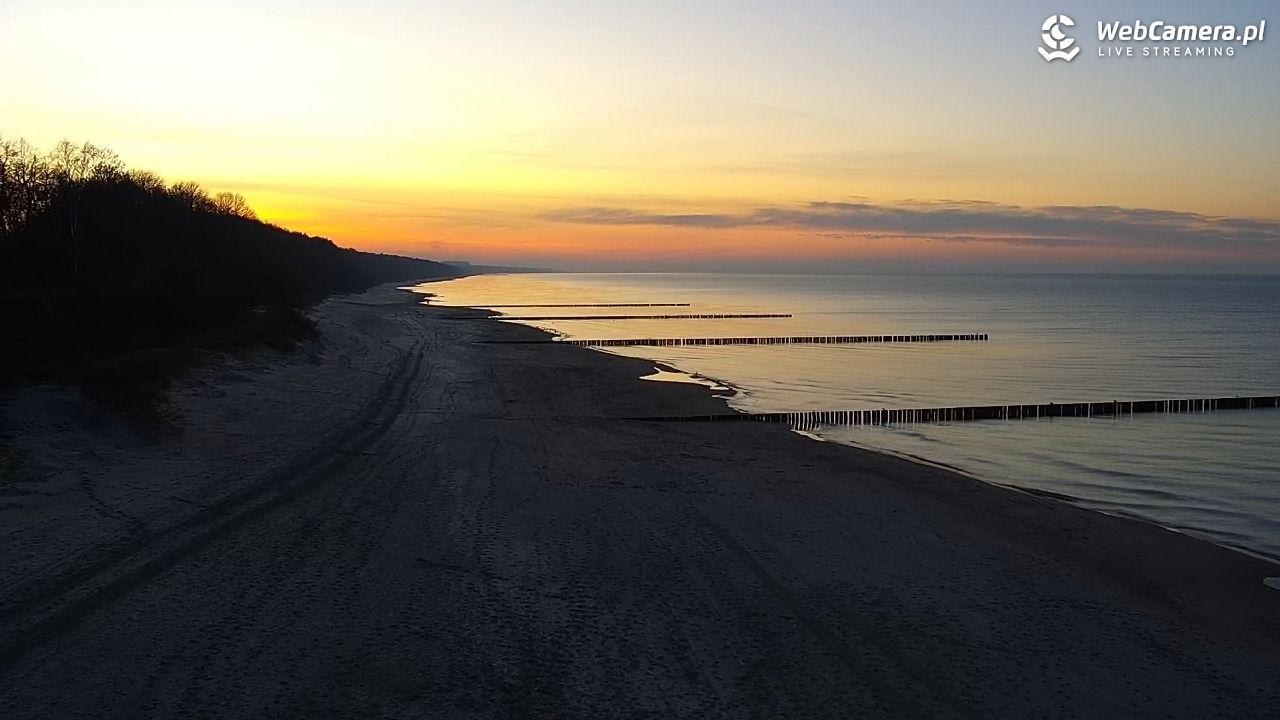 TRZĘSACZ - widok na plażę - 16 grudzień 2025, 15:49