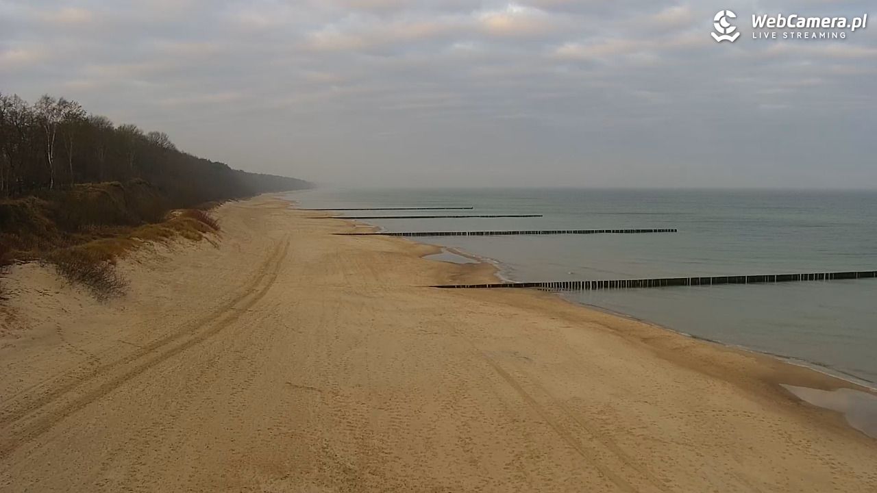 TRZĘSACZ - widok na plażę - 18 grudzień 2025, 08:44