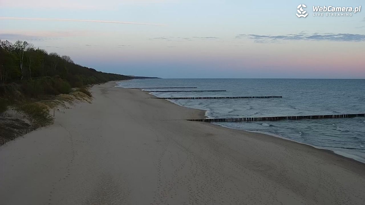 TRZĘSACZ - widok na plażę - 08 maj 2026, 05:15