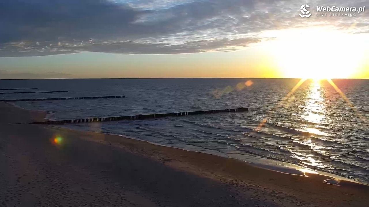 TRZĘSACZ - widok na plażę - 07 maj 2026, 20:25