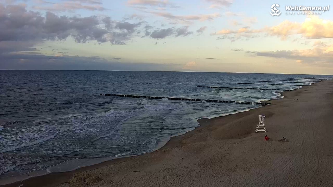 TRZĘSACZ - widok na plażę - 18 wresień 2026, 18:19