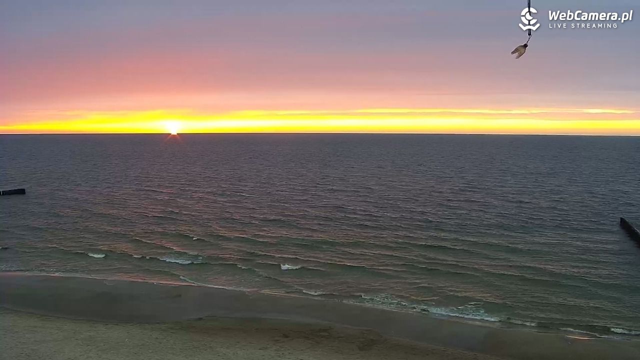 TRZĘSACZ - widok na plażę - 05 maj 2026, 20:39
