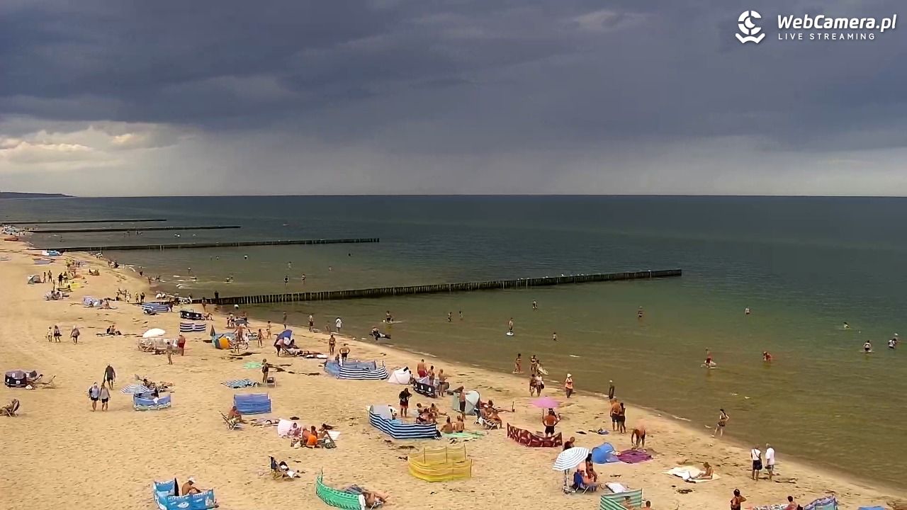TRZĘSACZ - widok na plażę - 06 sierpień 2026, 12:50