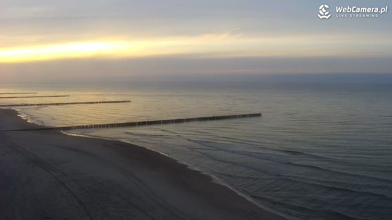 TRZĘSACZ - widok na plażę - 02 listopad 2025, 16:07
