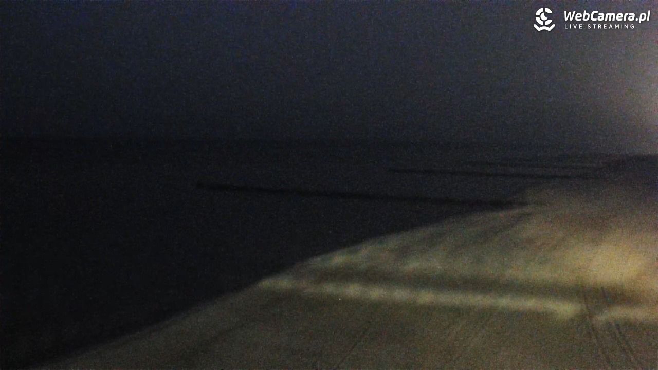 TRZĘSACZ - widok na plażę - 18 grudzień 2025, 17:01