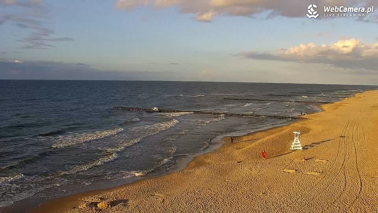 TRZĘSACZ - widok na plażę - 18 wresień 2026, 18:11