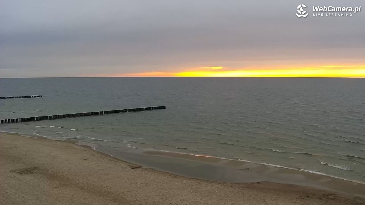 TRZĘSACZ - widok na plażę - 05 maj 2026, 20:19