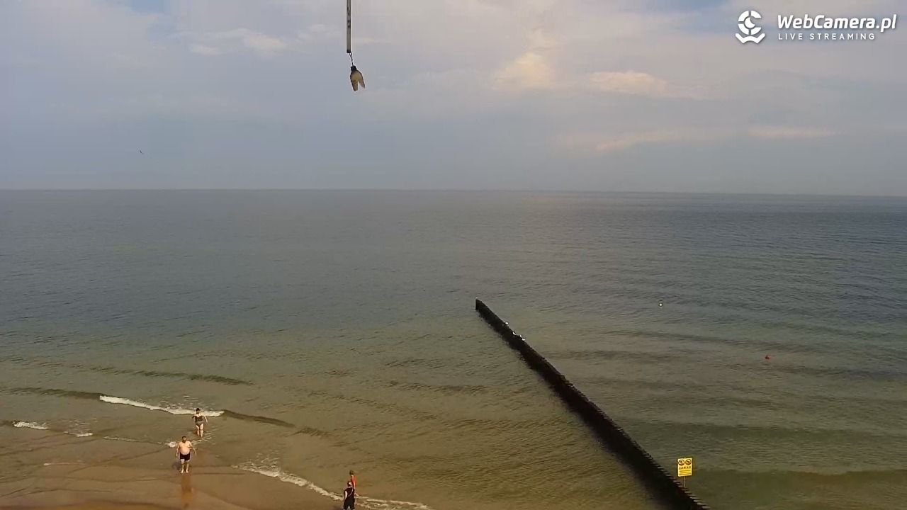 TRZĘSACZ - widok na plażę - 05 sierpień 2026, 10:34
