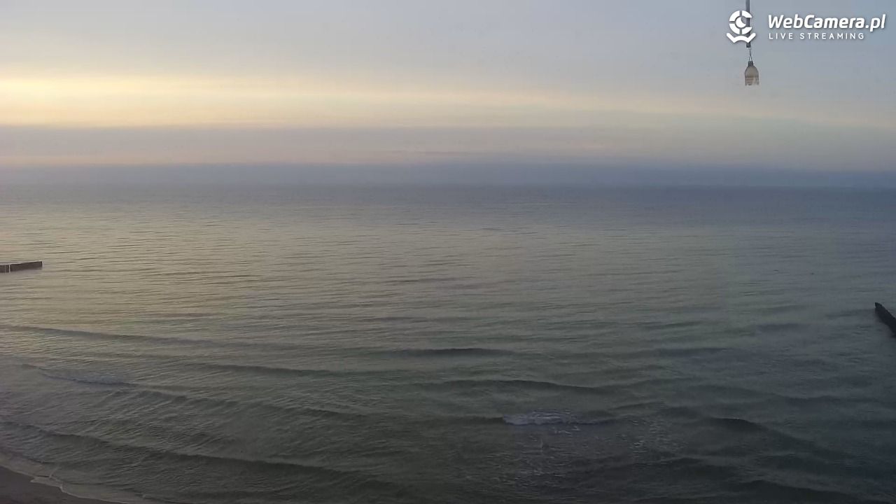 TRZĘSACZ - widok na plażę - 02 listopad 2025, 16:07