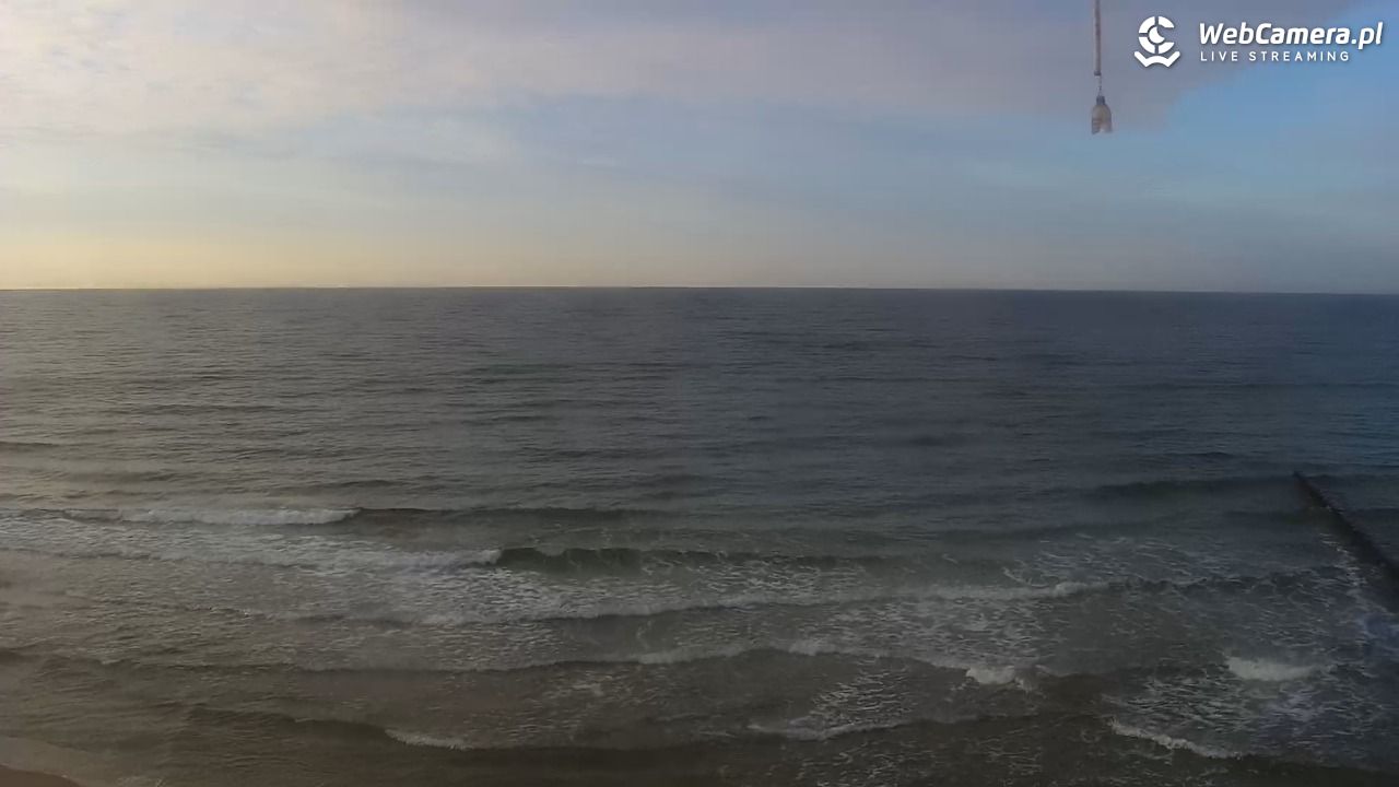 TRZĘSACZ - widok na plażę - 03 listopad 2025, 15:24