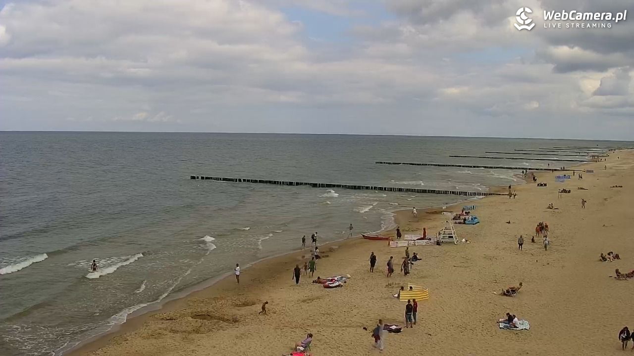 TRZĘSACZ - widok na plażę - 01 sierpień 2025, 13:34
