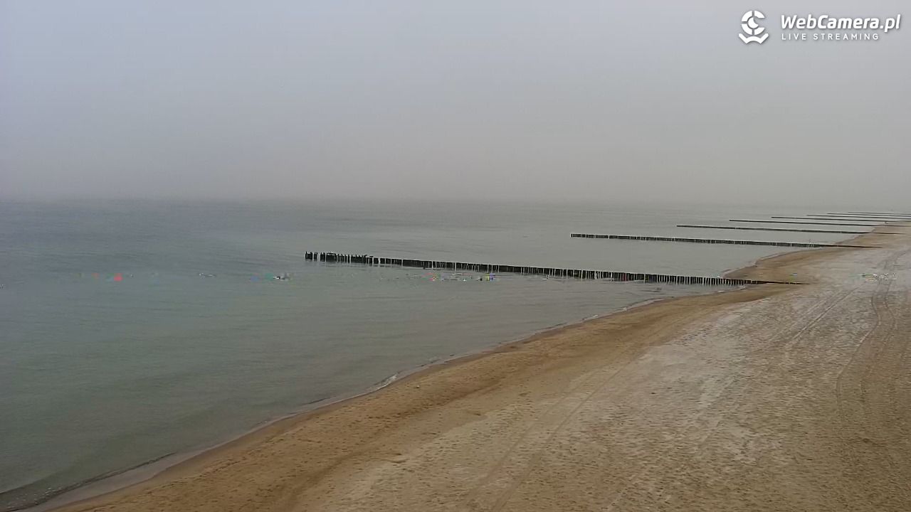TRZĘSACZ - widok na plażę - 17 grudzień 2025, 09:20