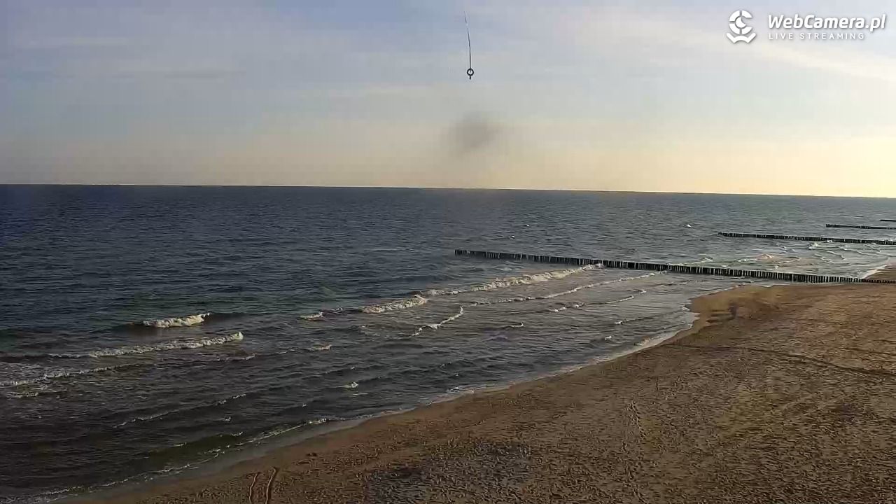 TRZĘSACZ - widok na plażę - 14 maj 2025, 06:50