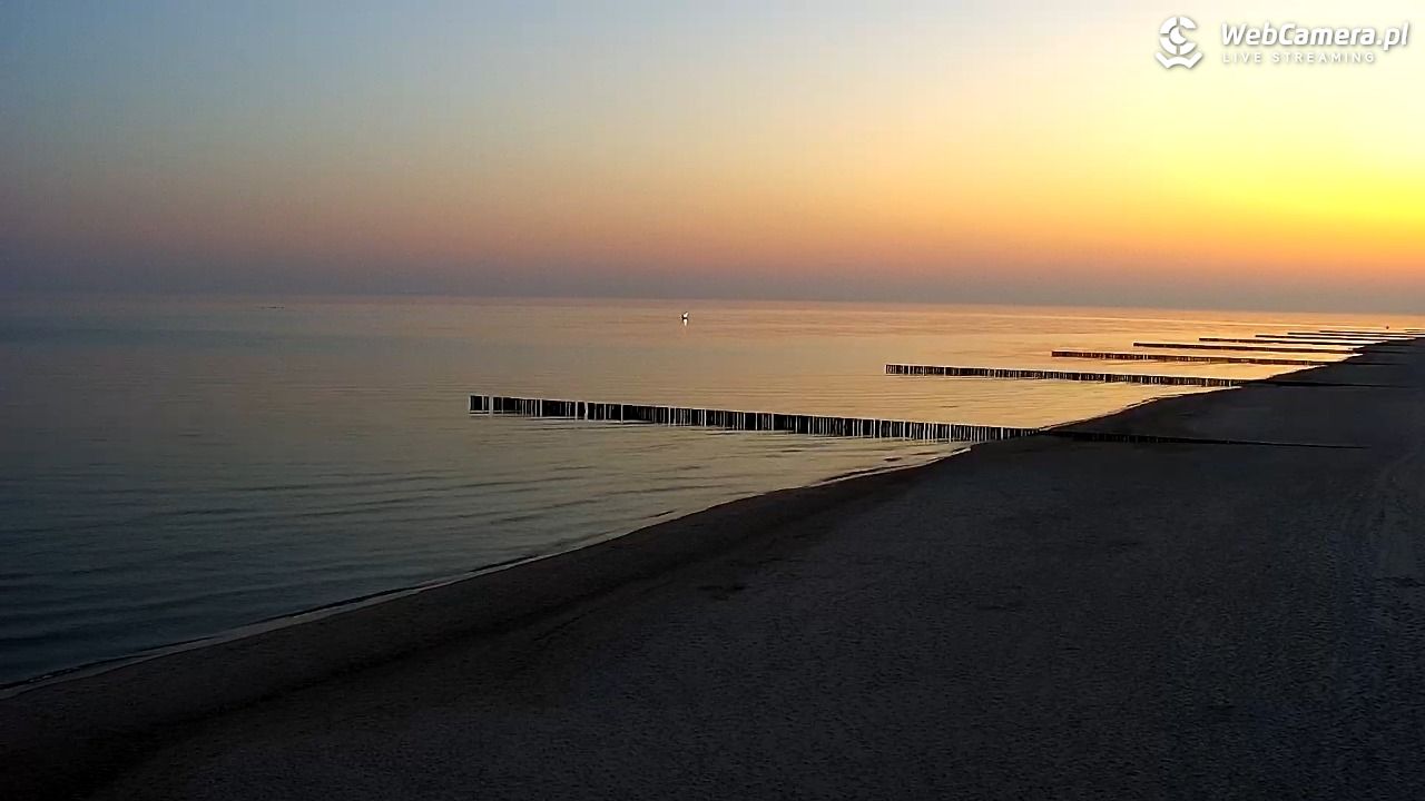 TRZĘSACZ - widok na plażę - 23 marzec 2026, 05:34