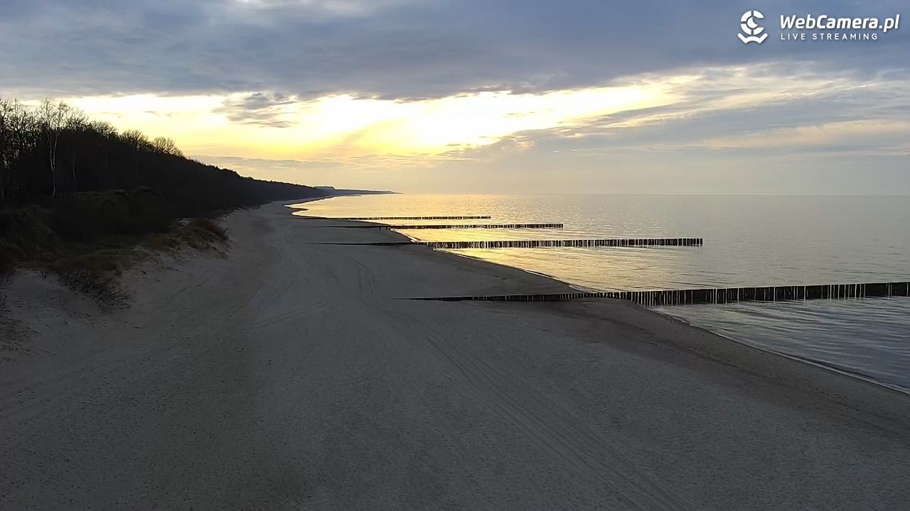 TRZĘSACZ - widok na plażę - 19 marzec 2026, 17:00