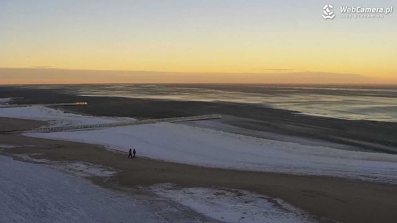 TRZĘSACZ - widok na plażę - 03 luty 2026, 08:23