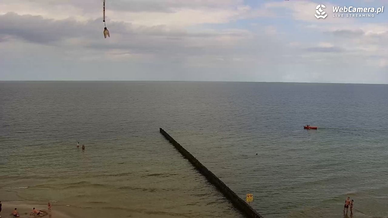 TRZĘSACZ - widok na plażę - 06 sierpień 2026, 13:40