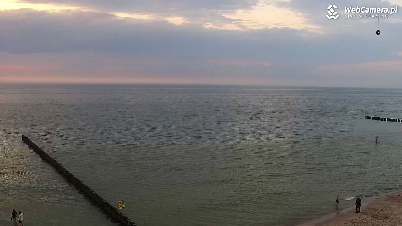 TRZĘSACZ - widok na plażę - 05 sierpień 2026, 20:51