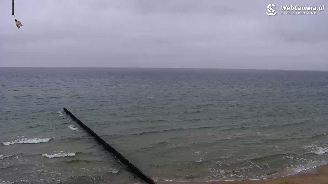 TRZĘSACZ - widok na plażę - 20 grudzień 2025, 09:15