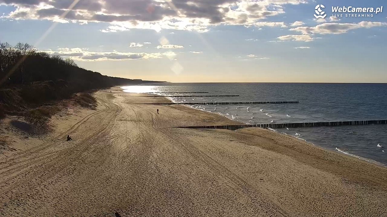 TRZĘSACZ - widok na plażę - 21 marzec 2026, 15:59