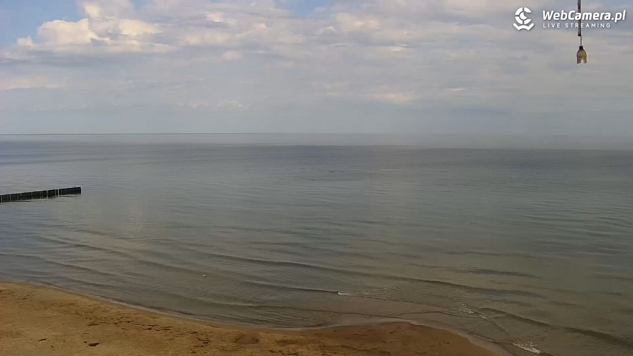 TRZĘSACZ - widok na plażę - 06 sierpień 2026, 09:25