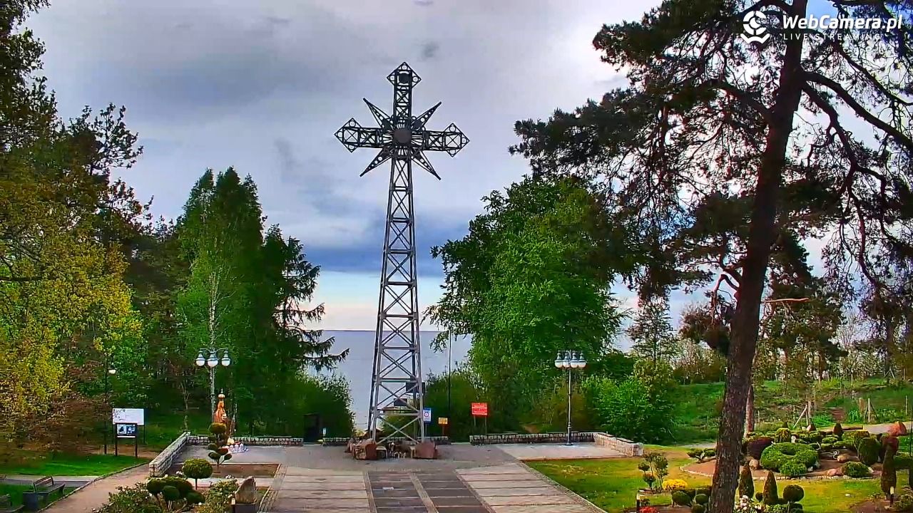 Pustkowo - widok na Krzyż Nadziei - 14 maj 2026, 17:29