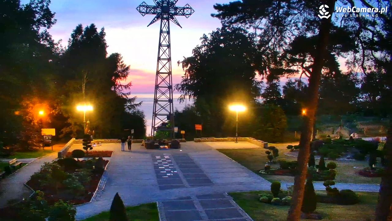 Pustkowo - widok na Krzyż Nadziei - 27 czerwiec 2026, 22:23