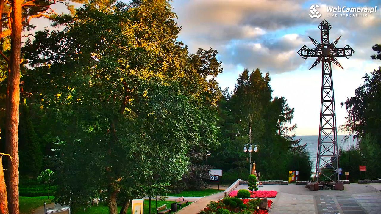 Pustkowo - widok na Krzyż Nadziei - 12 sierpień 2026, 06:06