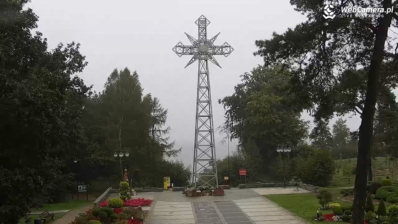 Pustkowo - widok na Krzyż Nadziei - 18 wresień 2025, 08:04