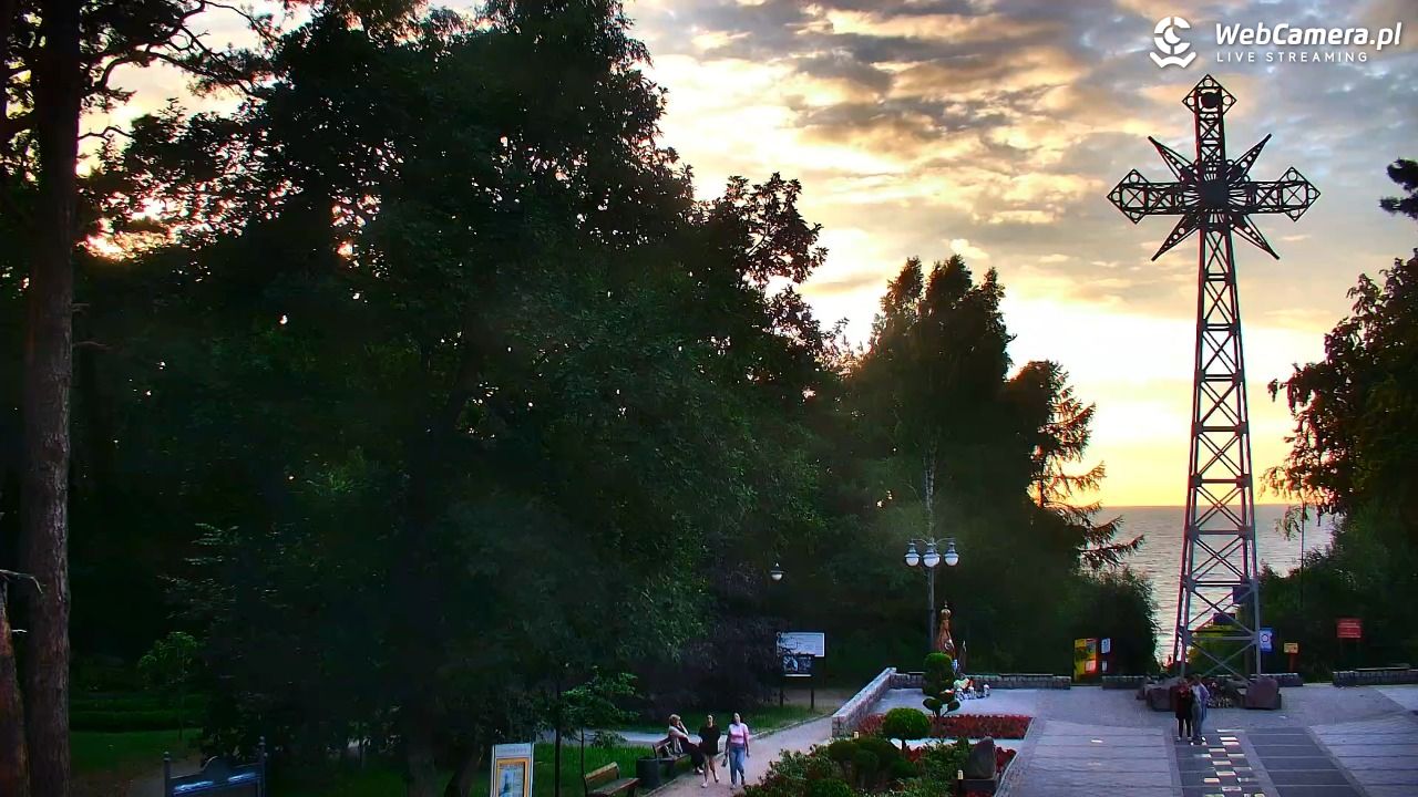 Pustkowo - widok na Krzyż Nadziei - 29 czerwiec 2026, 21:06