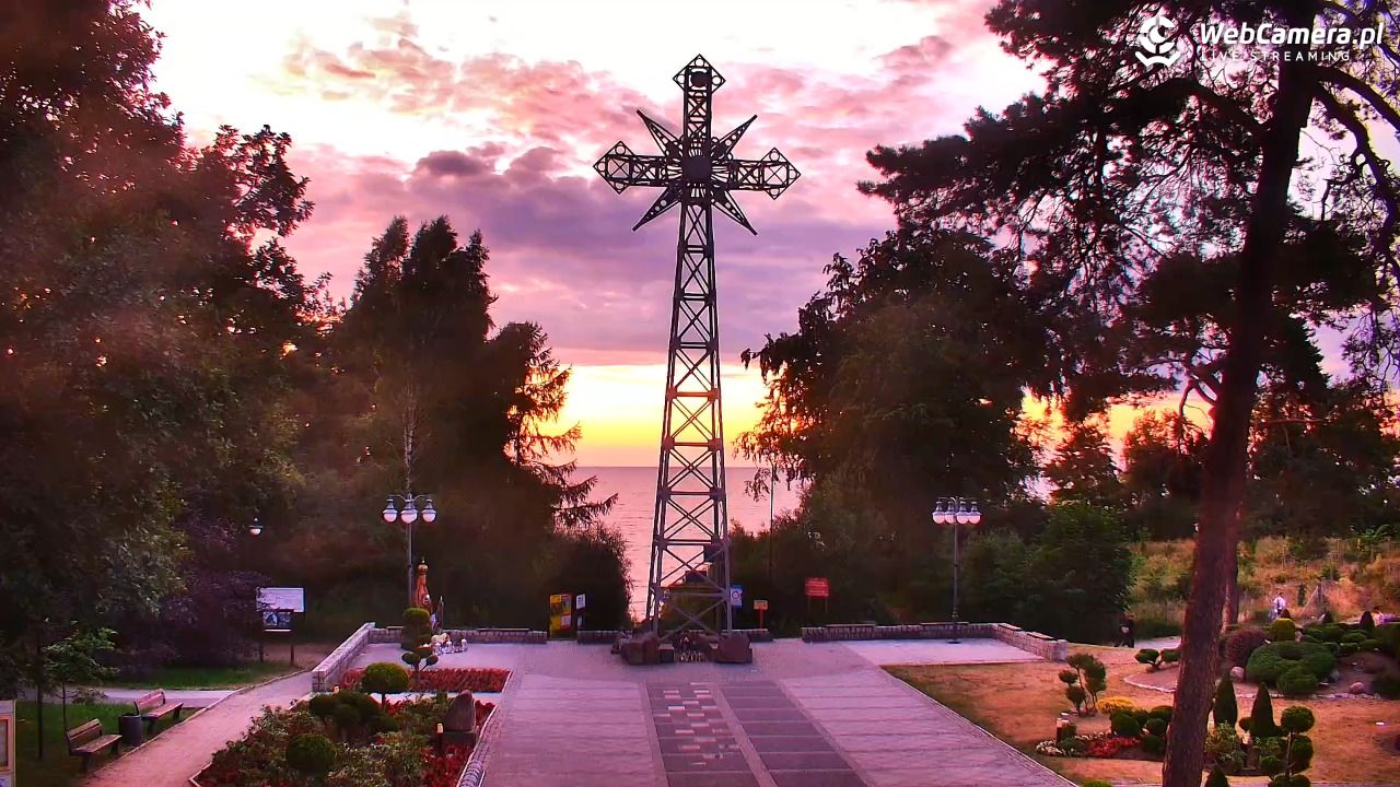 Pustkowo - widok na Krzyż Nadziei - 29 czerwiec 2026, 21:47