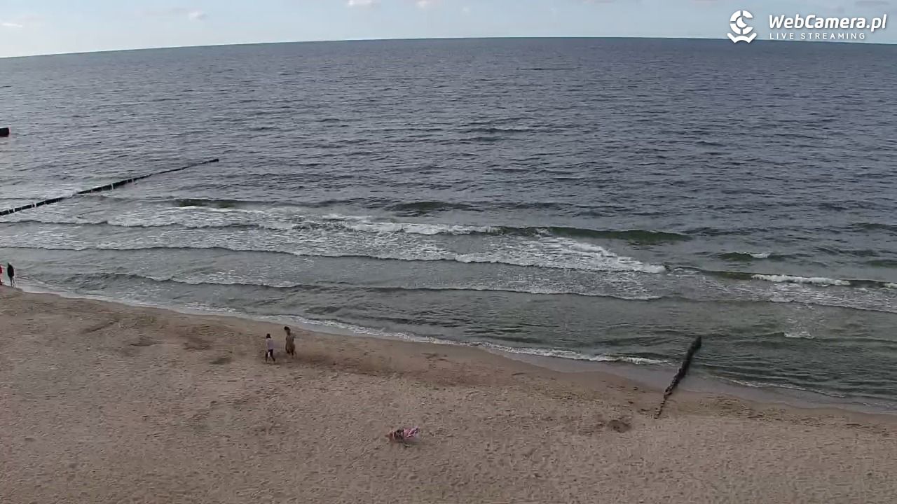 REWAL - widok na plażę - 06 wresień 2025, 17:00