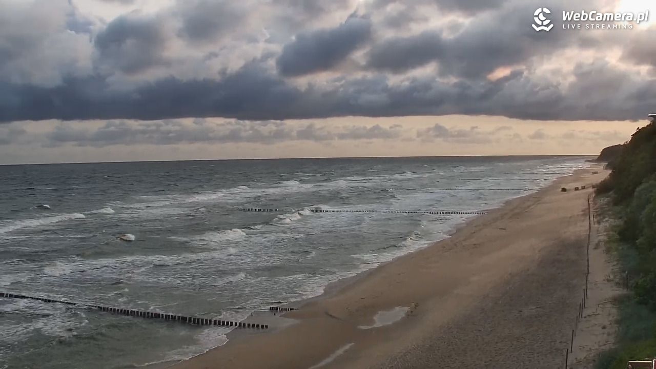 REWAL - widok na plażę - 09 czerwiec 2025, 06:36