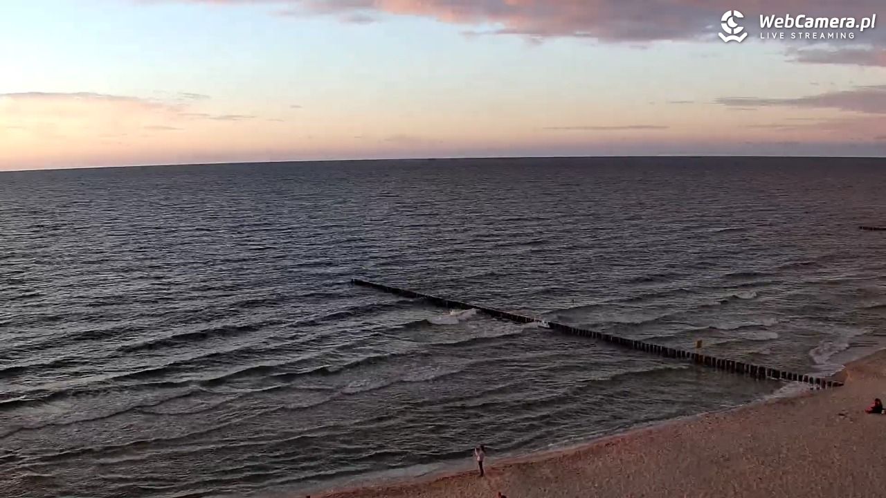 REWAL - widok na plażę - 06 wresień 2025, 19:36