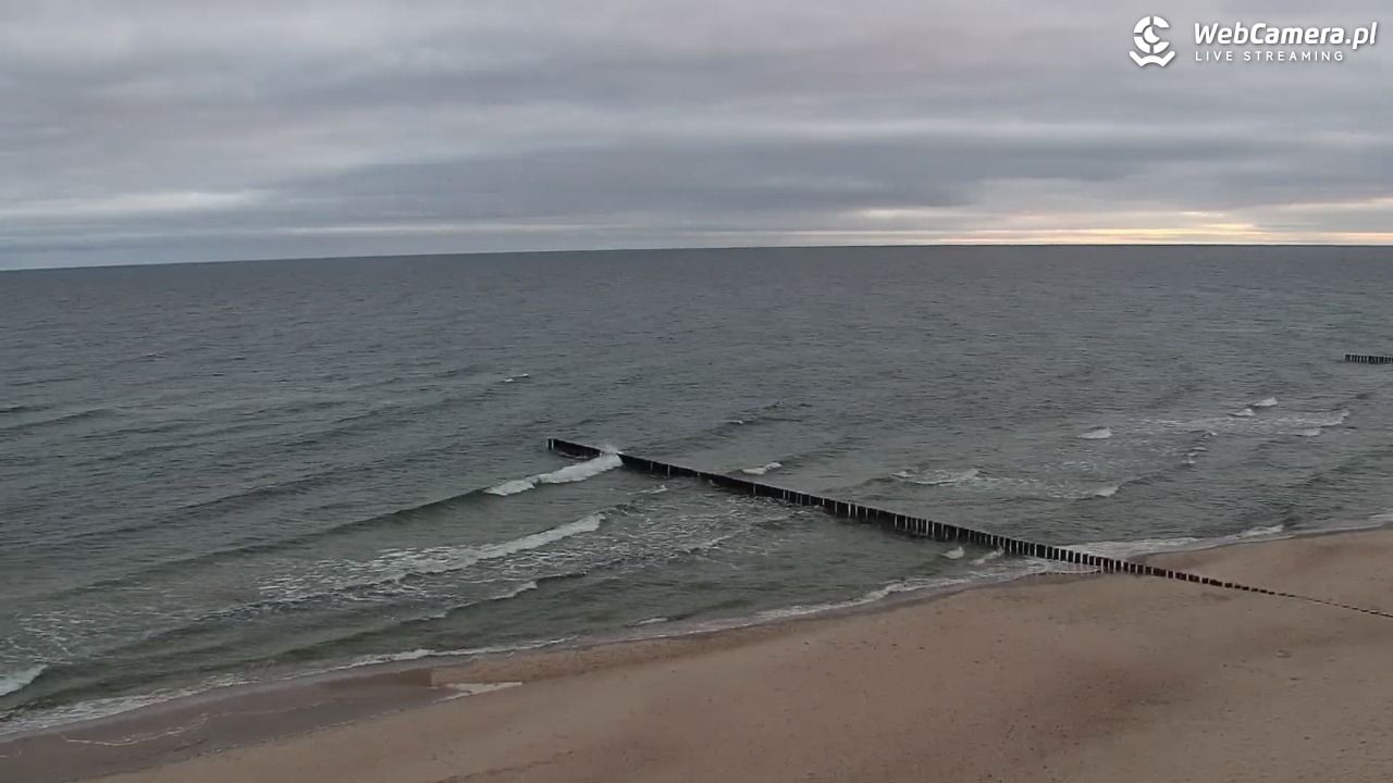 REWAL - widok na plażę - 01 marzec 2026, 06:55