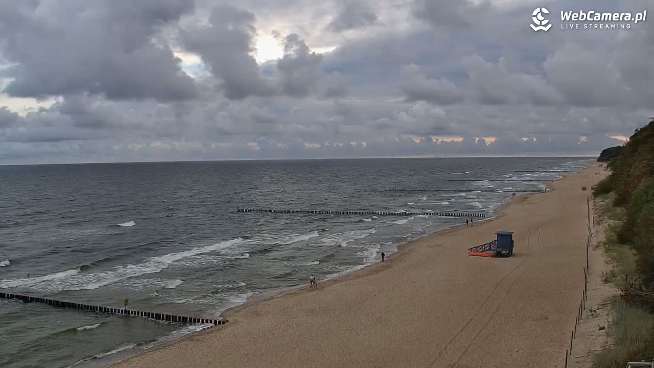 REWAL - widok na plażę - 06 wresień 2025, 07:46