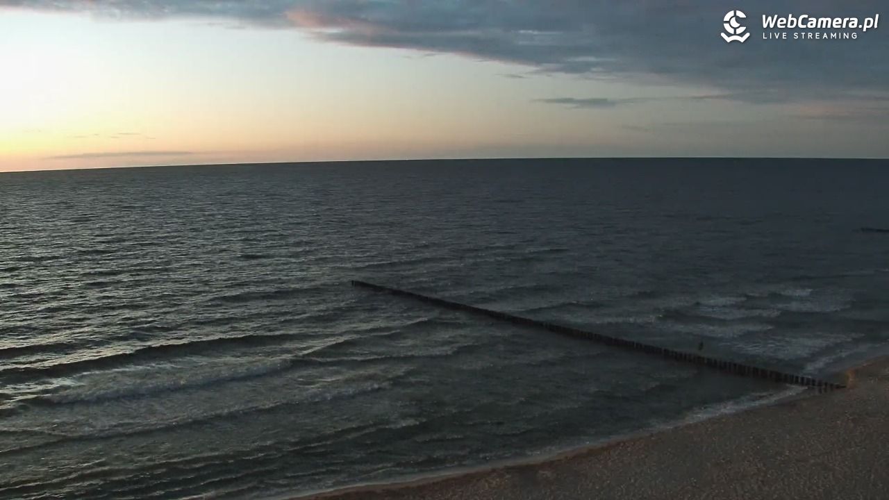 REWAL - widok na plażę - 06 wresień 2025, 20:14