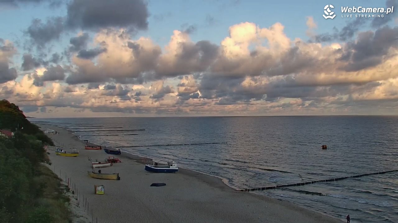 REWAL - widok na plażę - 07 wresień 2025, 06:54
