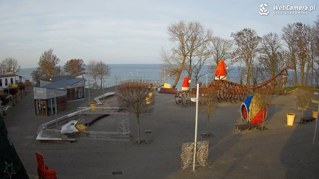 REWAL - widok na deptak - 18 grudzień 2025, 12:17