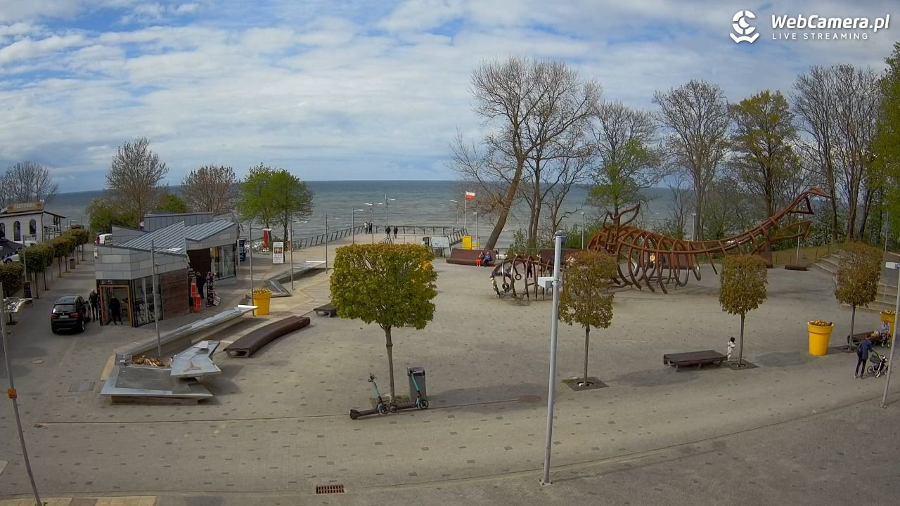 REWAL - widok na deptak - 12 maj 2026, 14:58